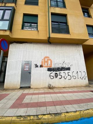 Local comercial en venta en Trobajo del Camino en San Andrés del Rabanedo
