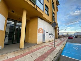 Local comercial en venta en Trobajo del Camino en San Andrés del Rabanedo