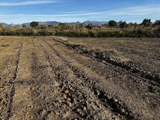 Terreno en venta en Pedanias en Huesca