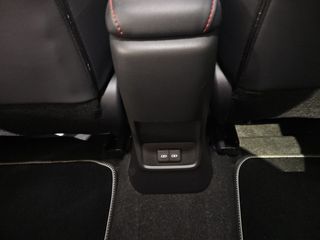 Lexus LBX 1.5 136cv HEV Elegant+ Black