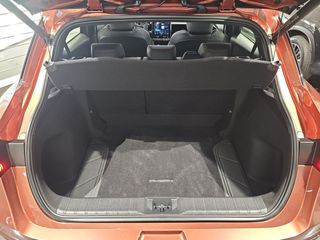 Lexus LBX 1.5 136cv HEV Elegant+ Black