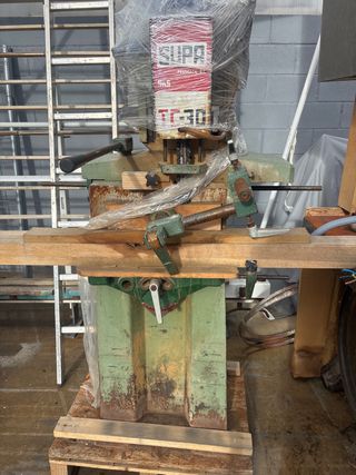 Máquina de cadena para carpintería