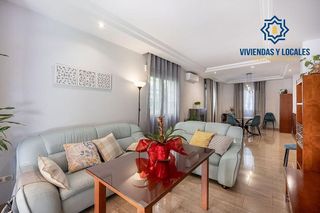 Chalet en venta en Pajaritos - Plaza de Toros en Granada