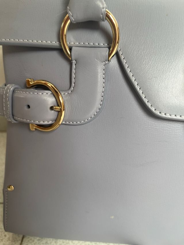 Bolso Gancini cuero lavanda Salvatore Ferragamo
