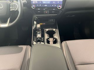 Lexus NX 450h+ Premium+ 4WD