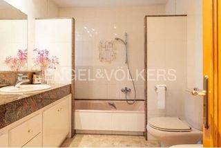 Casa en venta en Montjuïc en Girona