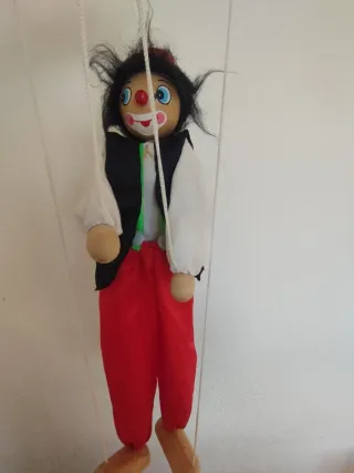 Marioneta de payaso de madera