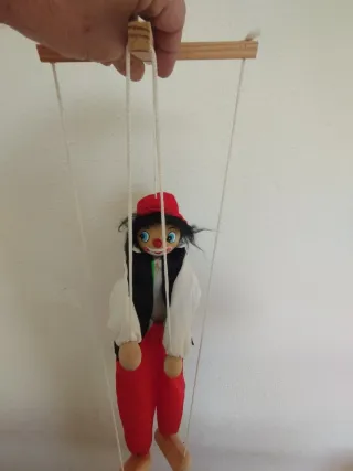 Marioneta de payaso de madera