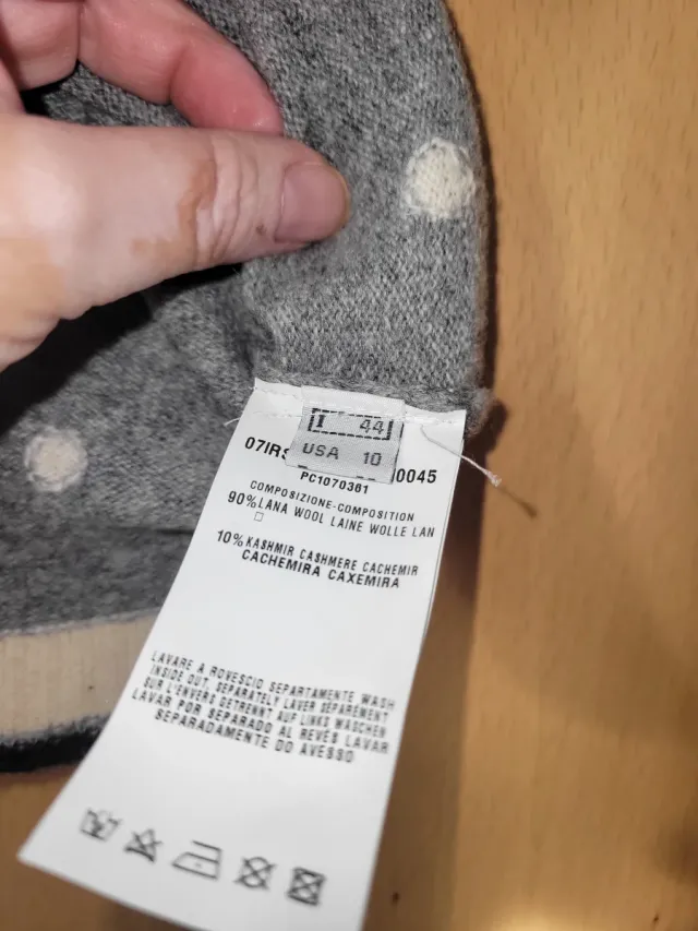 Jersey Roberta Scarpa Gris Lunares