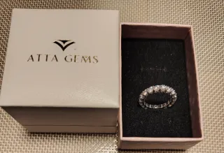 B. FRIDAY! Anillo de la ETERNIDAD Plata-Moissanita