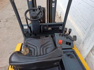 Torito Eléctrico Jungheinrich 2000 Kg en Valencia