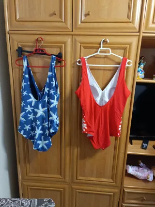 Bañadores mujer azul y rojo