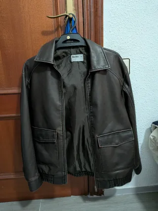 Cazadora cuero oversize Bershka XS