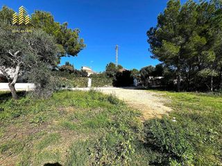 Terreno en venta en Zona Urbanizaciones en Alzira