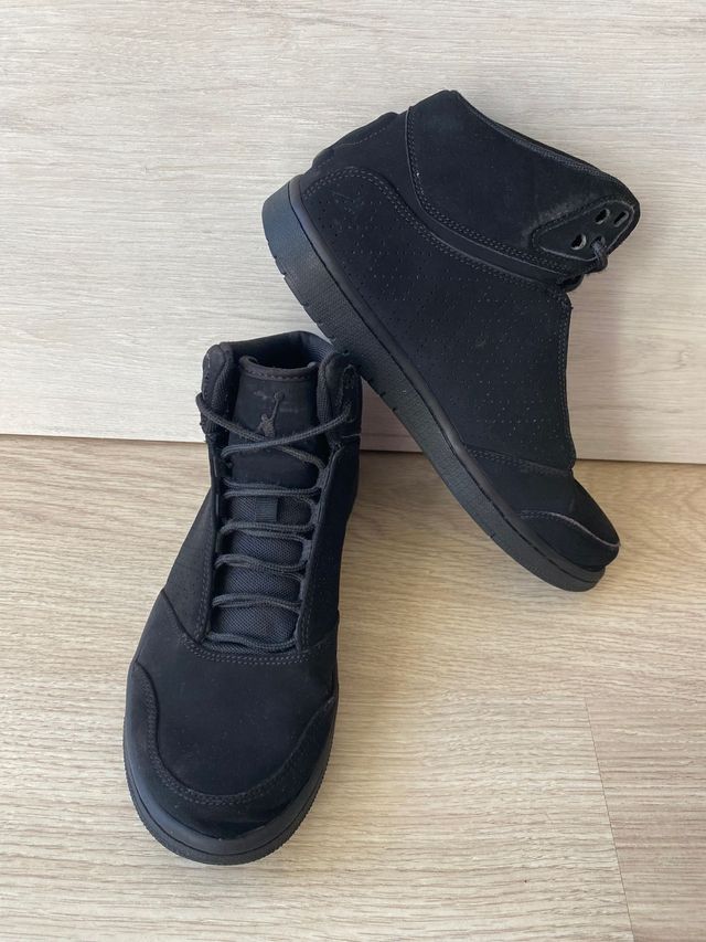 Zapatillas Jordan 1 Ante Negras