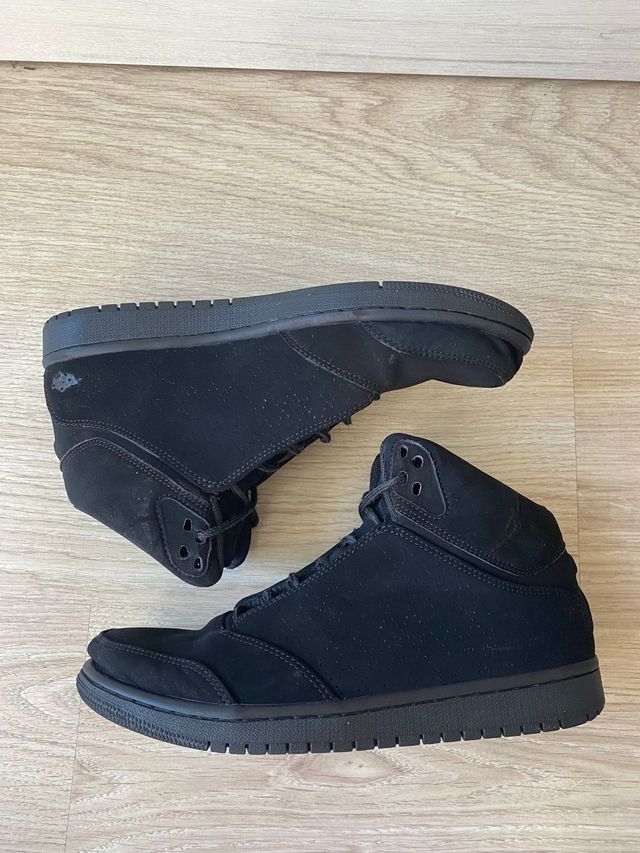 Zapatillas Jordan 1 Ante Negras