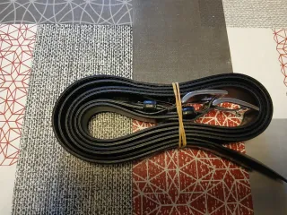 Cinturón de piel negro