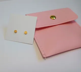 Pendientes dorados circulares