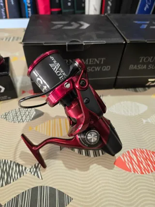CARRETES DAIWA TOURNAMENT BASIA SURF 45 SCW QD
