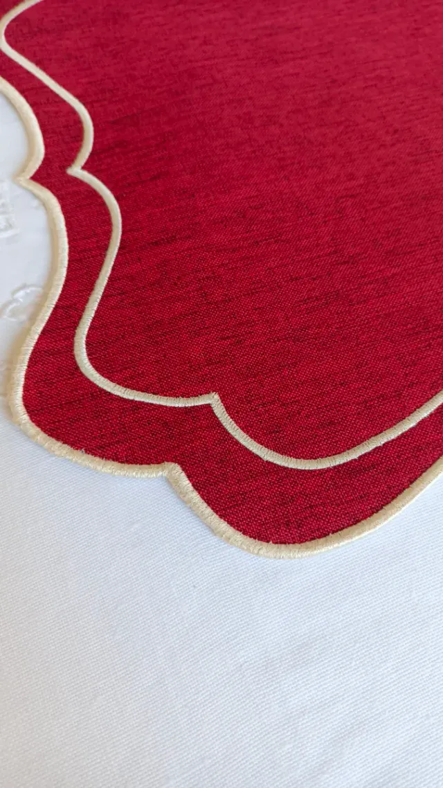 Set 4 individuales rojos y dorados