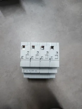 Inversor Modular Hager 4P 40A 400V