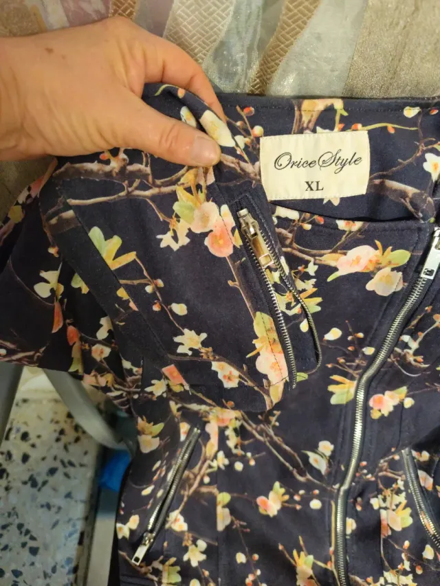 Giubbotto stile Orice con stampa floreale XL