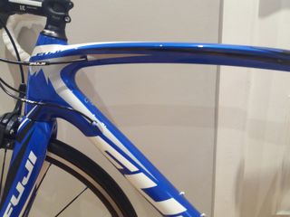 Bicicleta Carretera Fuji Carbono Azul