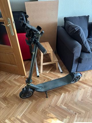 Patinete eléctrico Cecotec Bongo M40