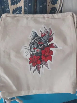 Mochila saco pintada a mano con mariposas