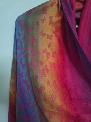 PAÑUELO DE MUJER MARIPOSAS . NUEVO