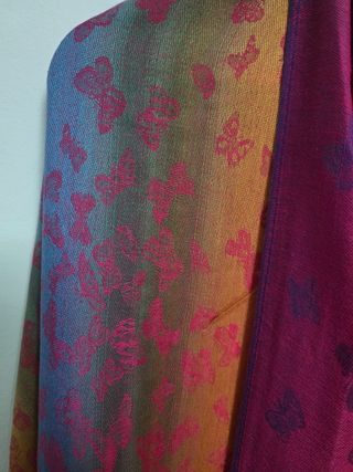 PAÑUELO DE MUJER MARIPOSAS . NUEVO