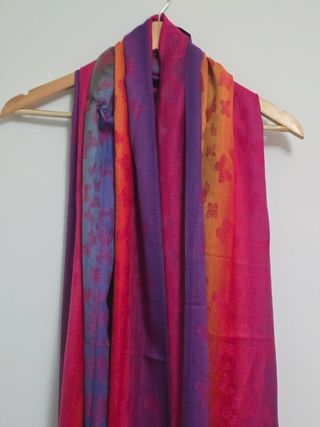 PAÑUELO DE MUJER MARIPOSAS . NUEVO