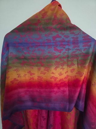 PAÑUELO DE MUJER MARIPOSAS . NUEVO