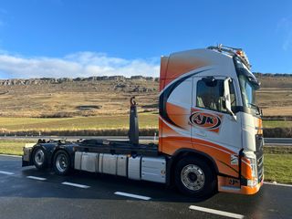 VOLVO FH460 Camión con Gancho