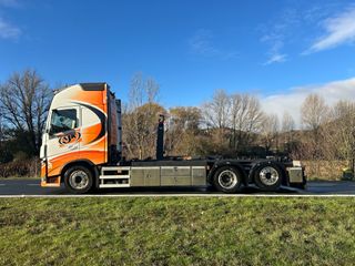 VOLVO FH460 Camión con Gancho
