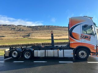 VOLVO FH460 Camión con Gancho