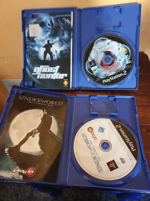 Lote 2 juegos PS2: Ghost Hunter y Underworld