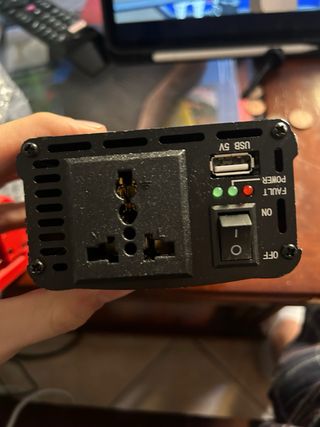 Inversor Corriente 12V a 220V