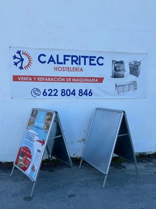 Expositores publicitarios plegables