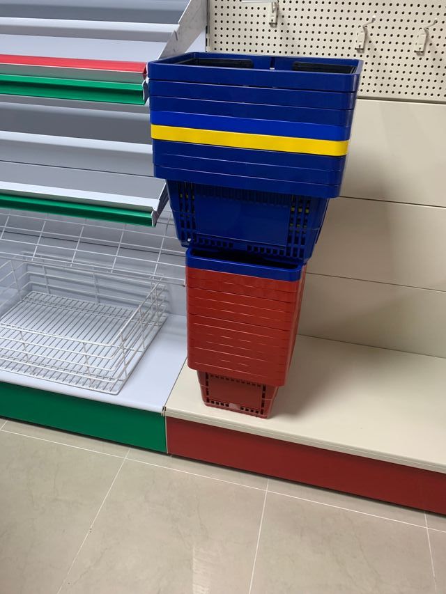 Cestas de compra apiláveis (Conjunto de 2)