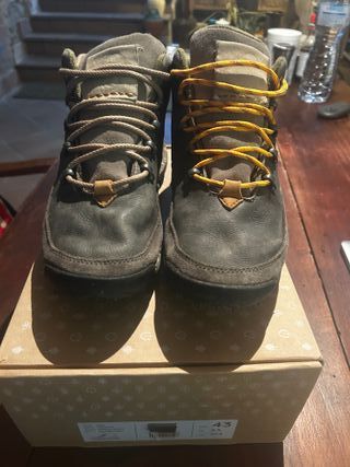 Santorisan Kiso Talla 43 Botas Trekking Nuevas
