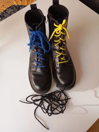 Botines Zara negros con cordones