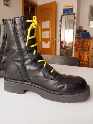 Botines Zara negros con cordones