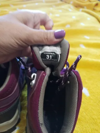 Botas montaña niña T31