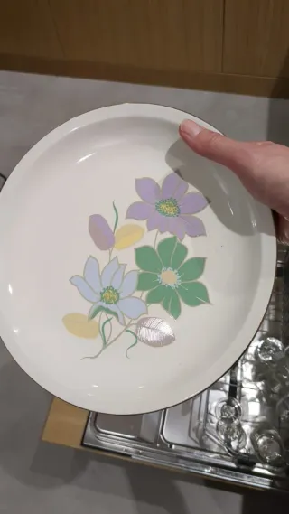 Vajilla de porcelana con flores marca Pontesa