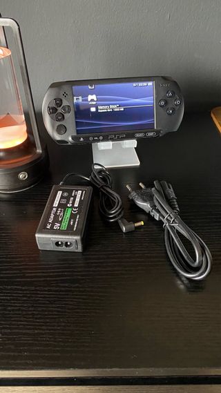 PSP Street E-1004 full, cargador, 64gb, y más