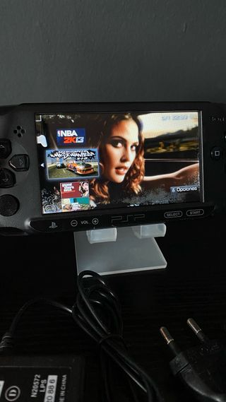 PSP Street E-1004 full, cargador, 64gb, y más