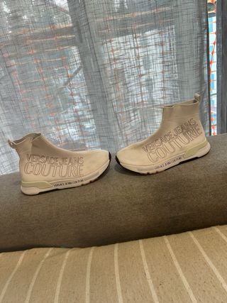 Bambas botín Versace blancas y moradas