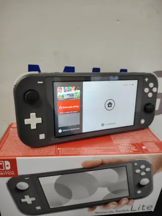 Nintendo Switch Lite Gris 32GB + 1 Año Garantía