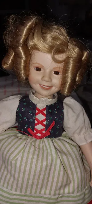 Bella bambola Shirley Temple